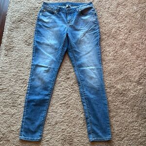 Jennifer Lopez Skinny Jeans